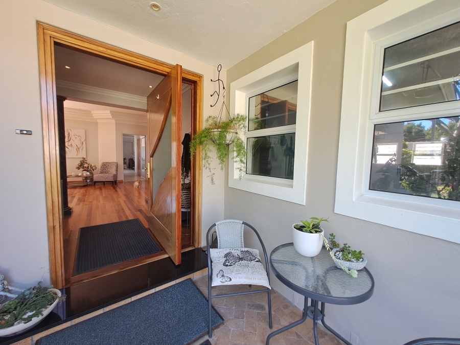 4 Bedroom Property for Sale in Steynsrust Western Cape